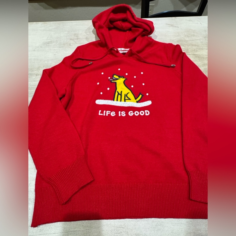 Life Is Good Red Hoodie with Yellow Dog Graphic and Snow. Size Large
